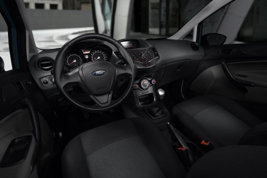 Торпедо Ford Fiesta Van 2009 года  (фото 7 из 7)
